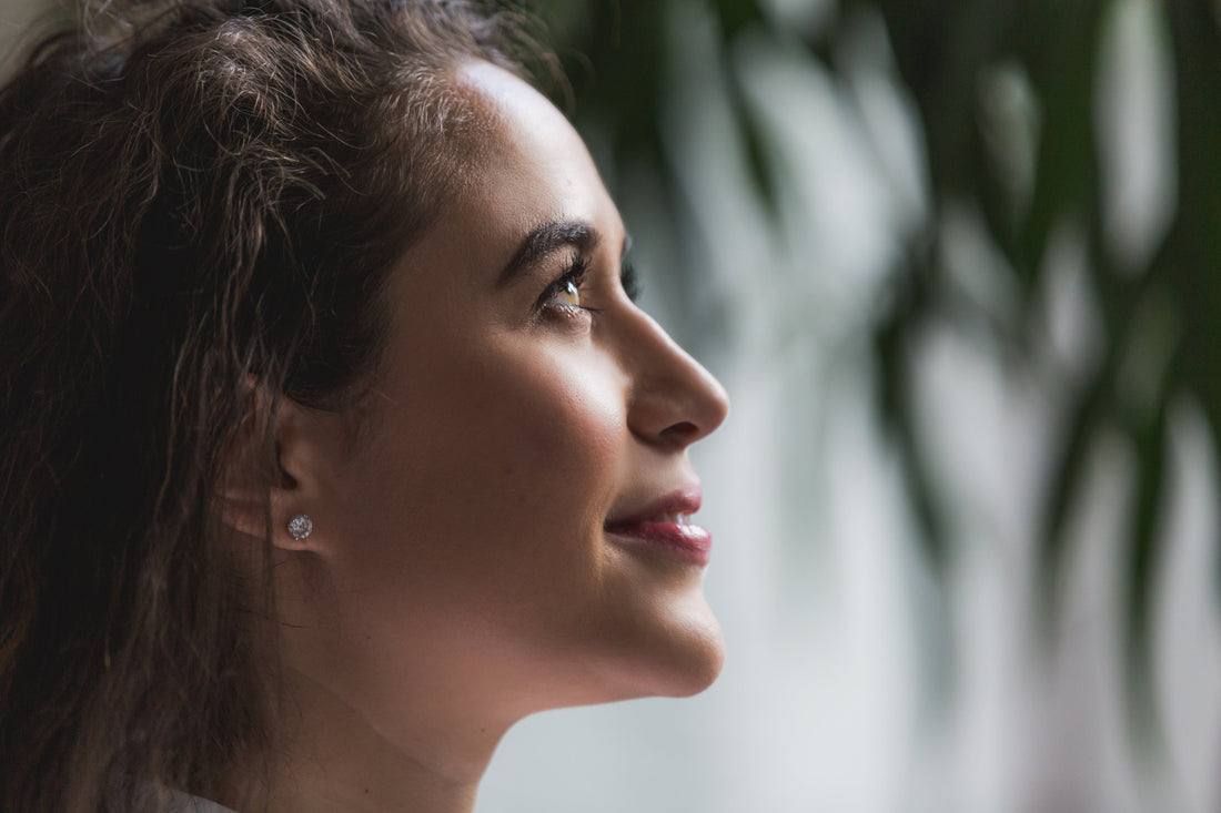 Meilleure crème pour peau réactive : notre comparatif anti-rougeurs