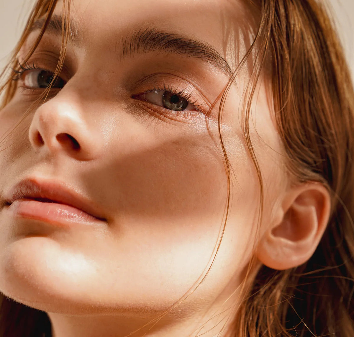 Ordre skincare routine matin et soir : les soins visage