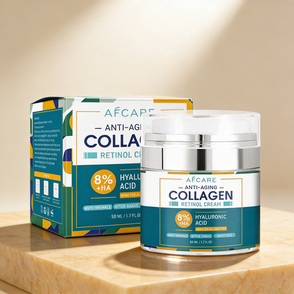 Soin anti-âge intensif nuit – peau plus lisse et repulpée au réveil: pot de crème Collagen Retinol et boîte-cadeau colorée sur planche.